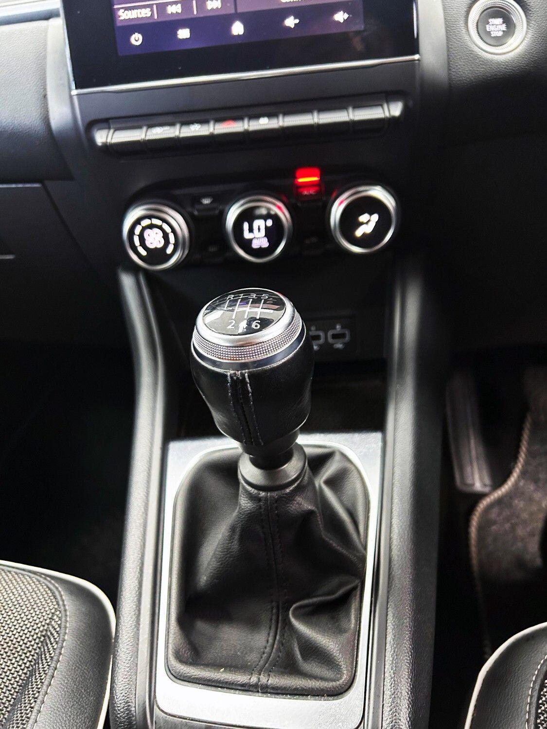 Renault Captur view 17