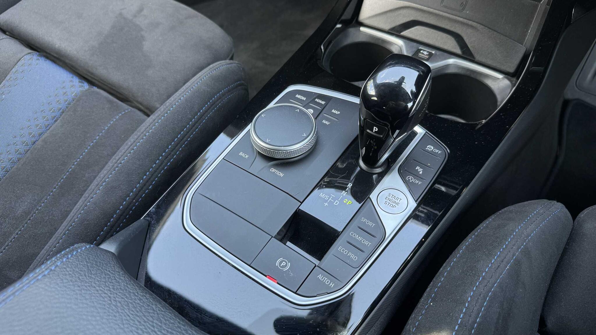 BMW 1 Series view 28