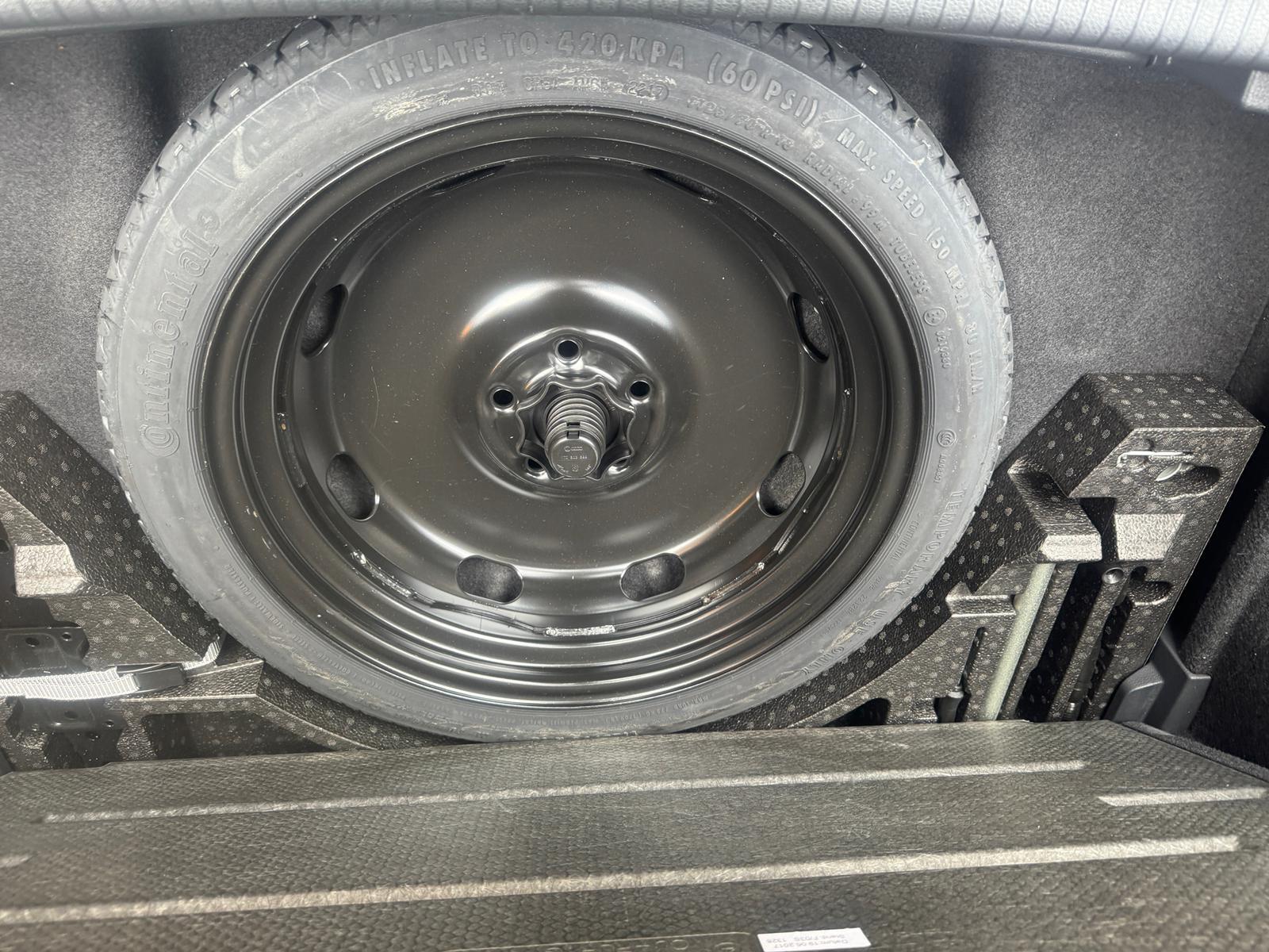 Volkswagen Golf view 41