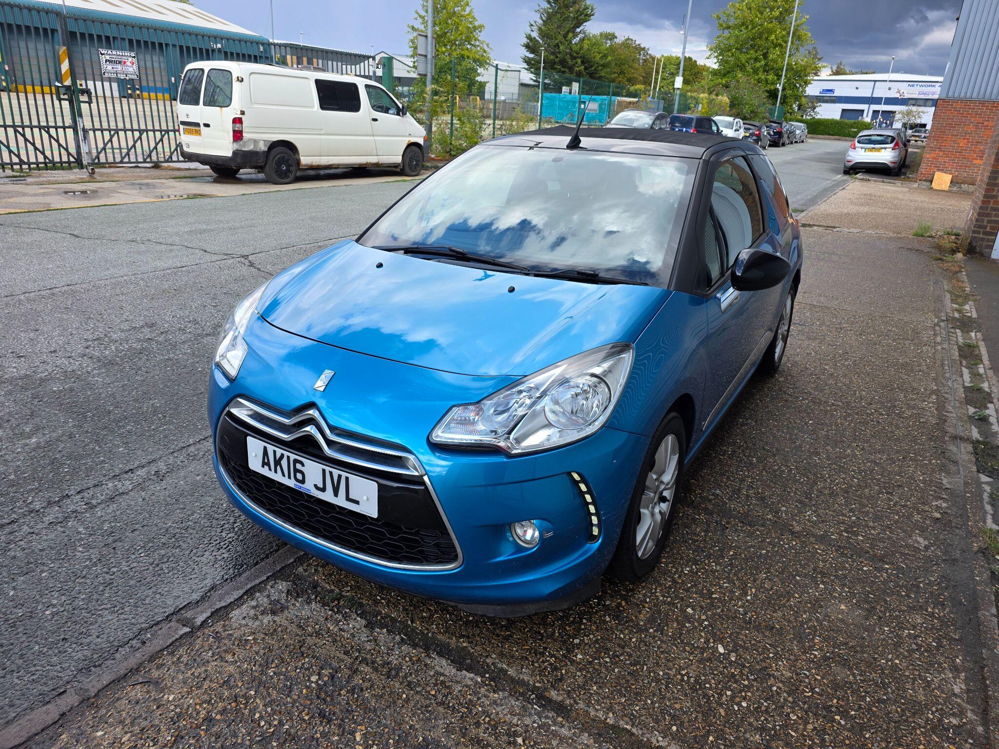 Citroen DS3 view 2