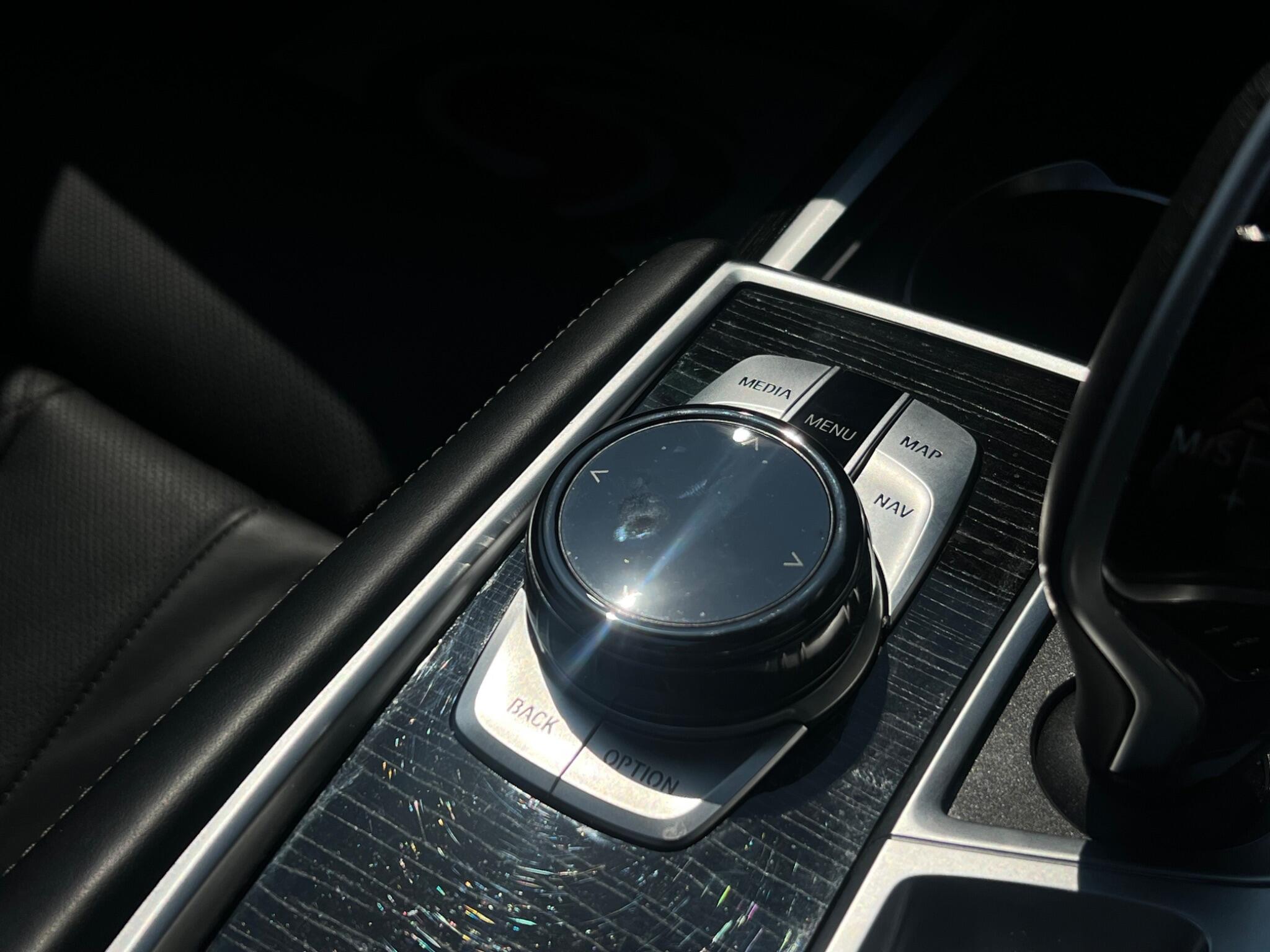 BMW 7 Series view 66