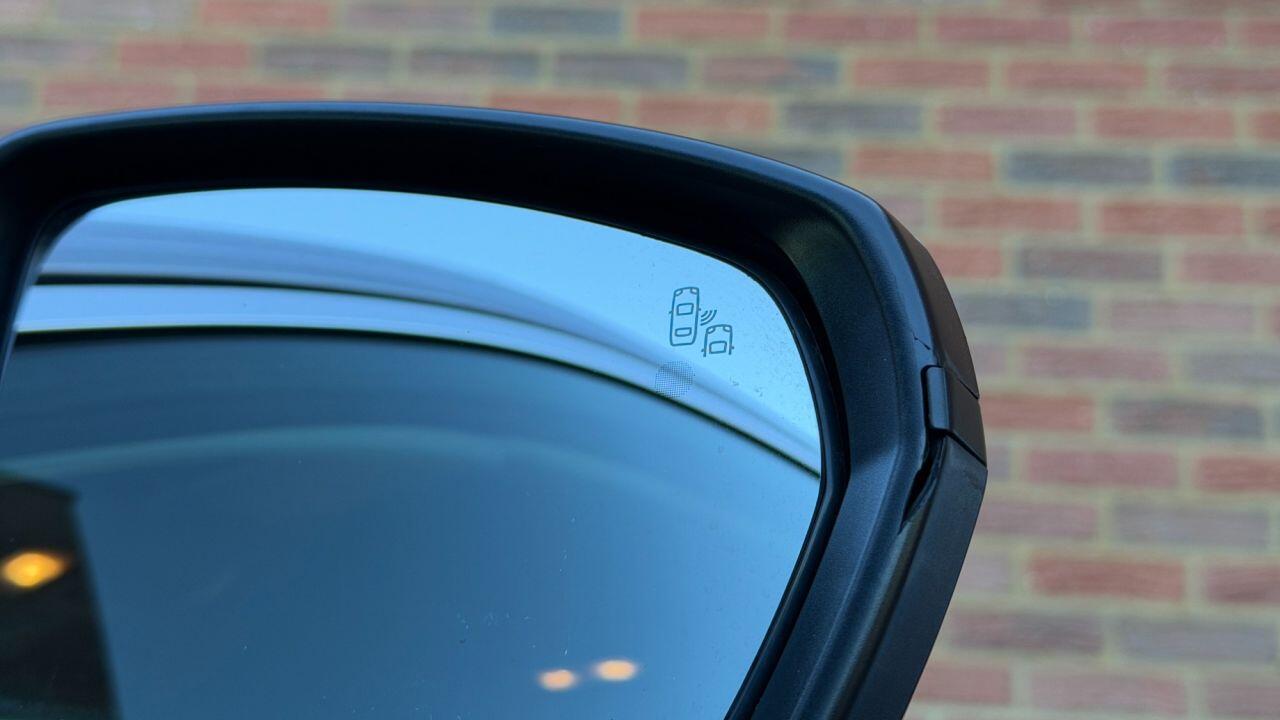 Vauxhall Grandland X view 35