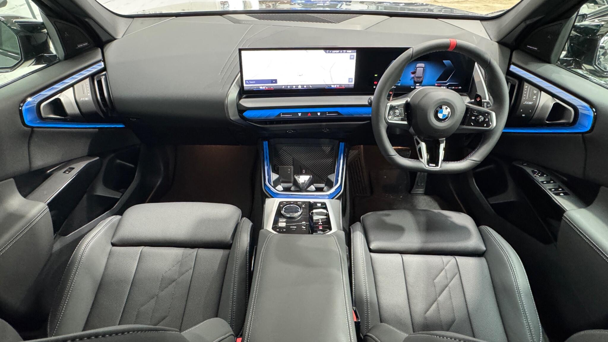 BMW X3 view 6