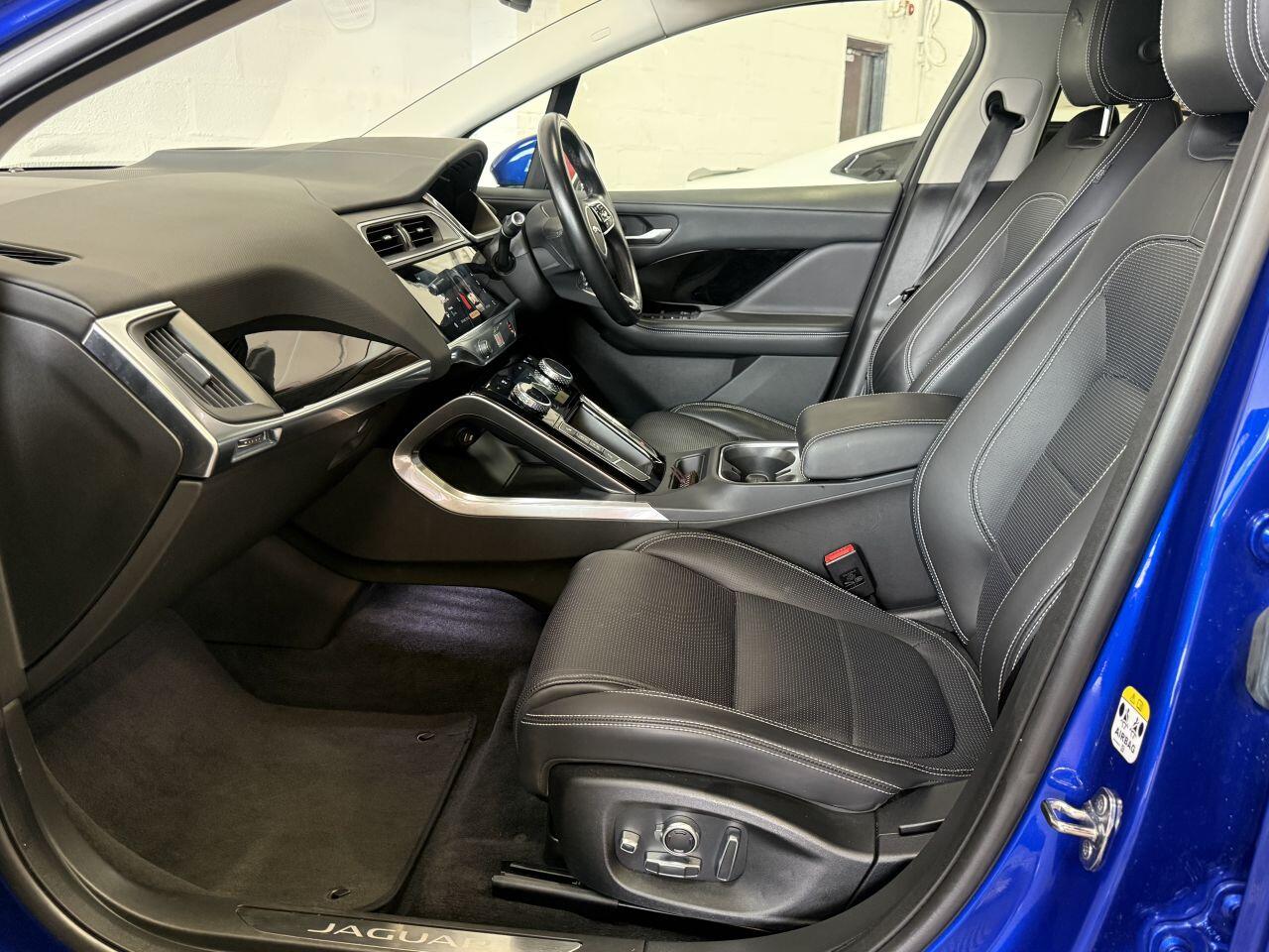 Jaguar I-Pace view 59