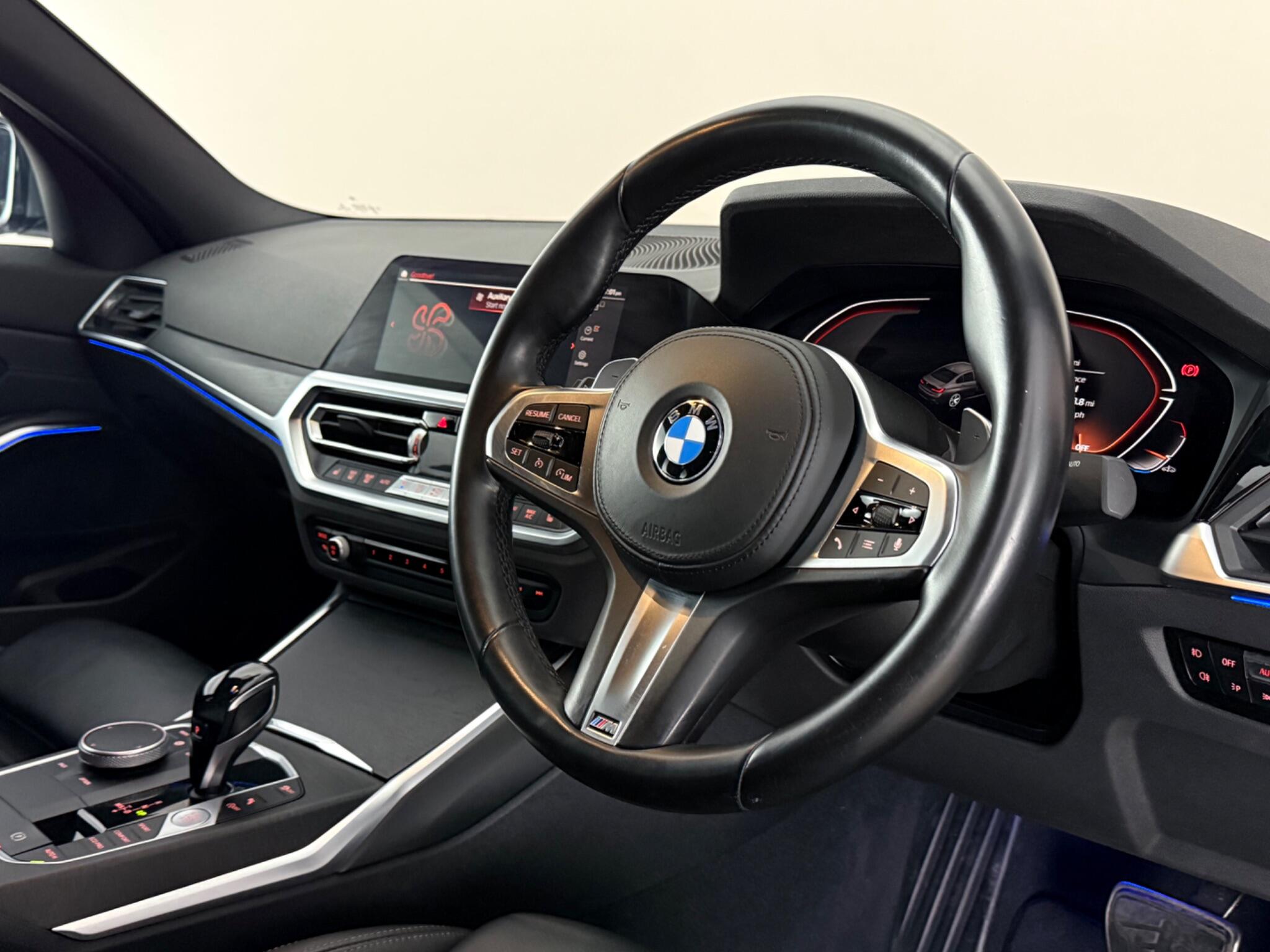 BMW 3 Series view 3