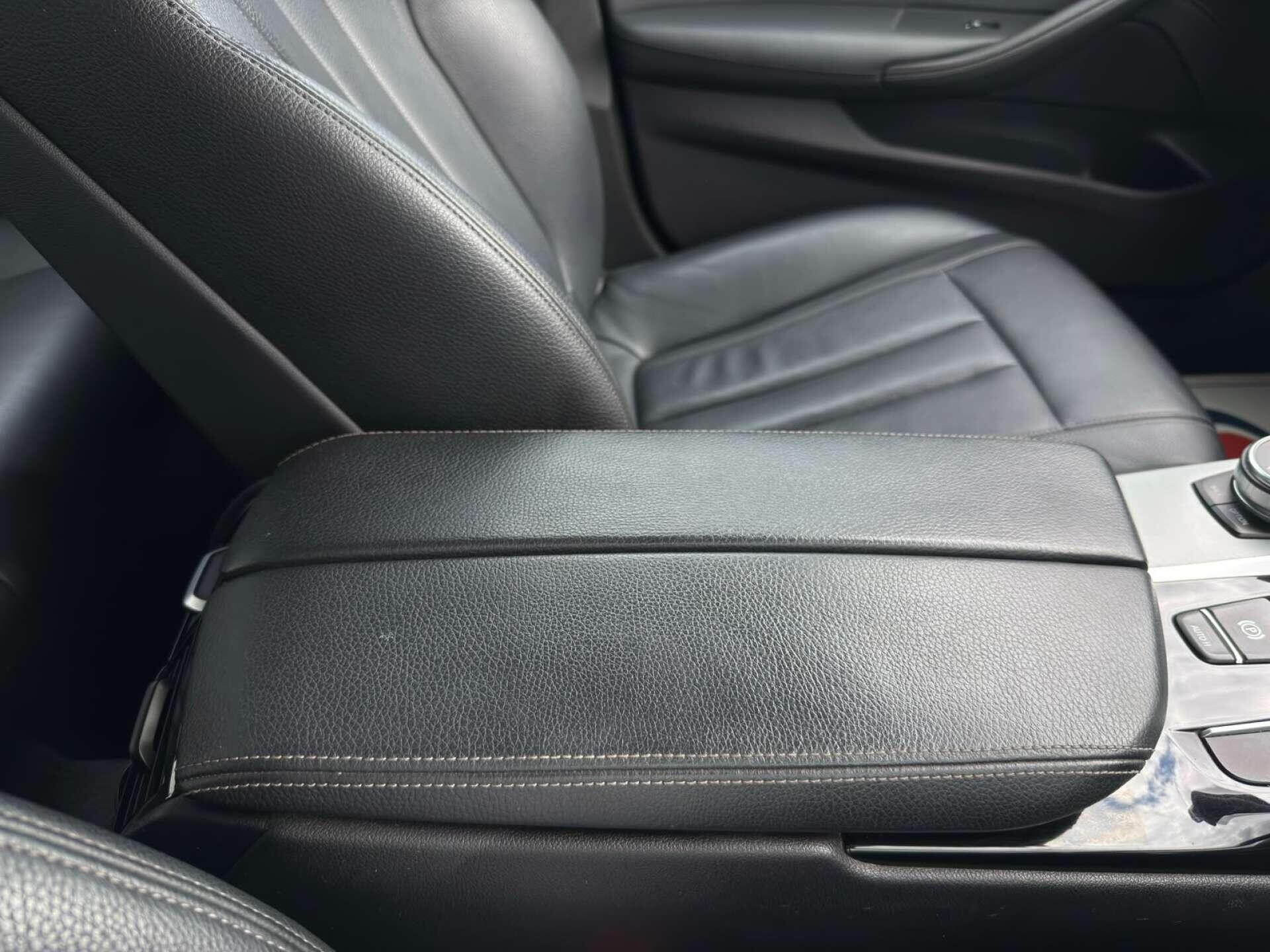 BMW 5 Series view 60