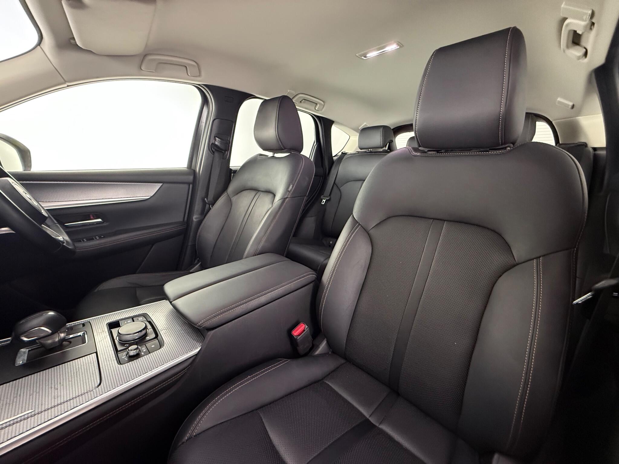 Mazda CX-60 view 32