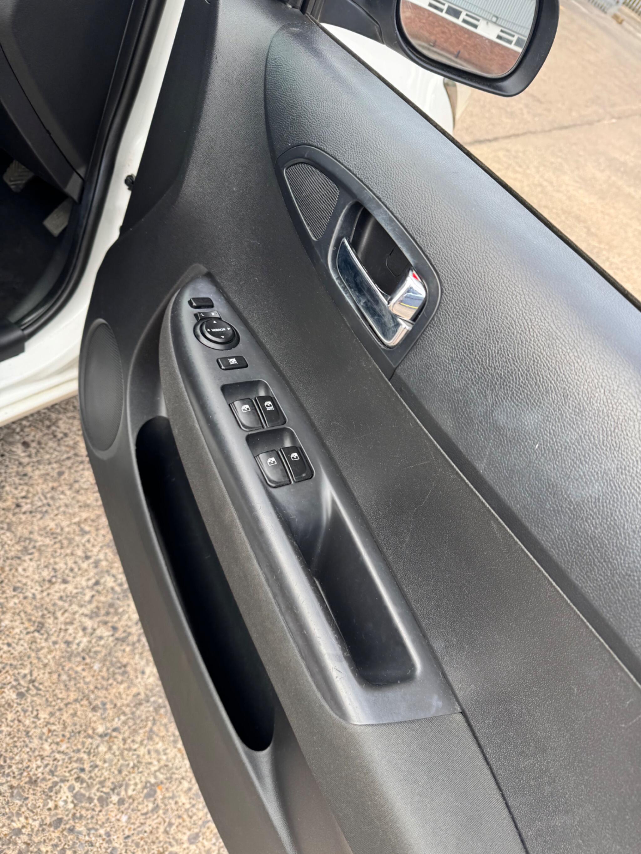 Hyundai i20 view 36