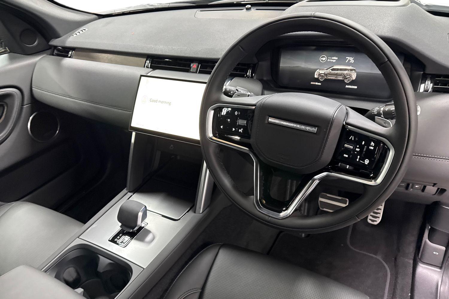 Land Rover Discovery Sport view 9