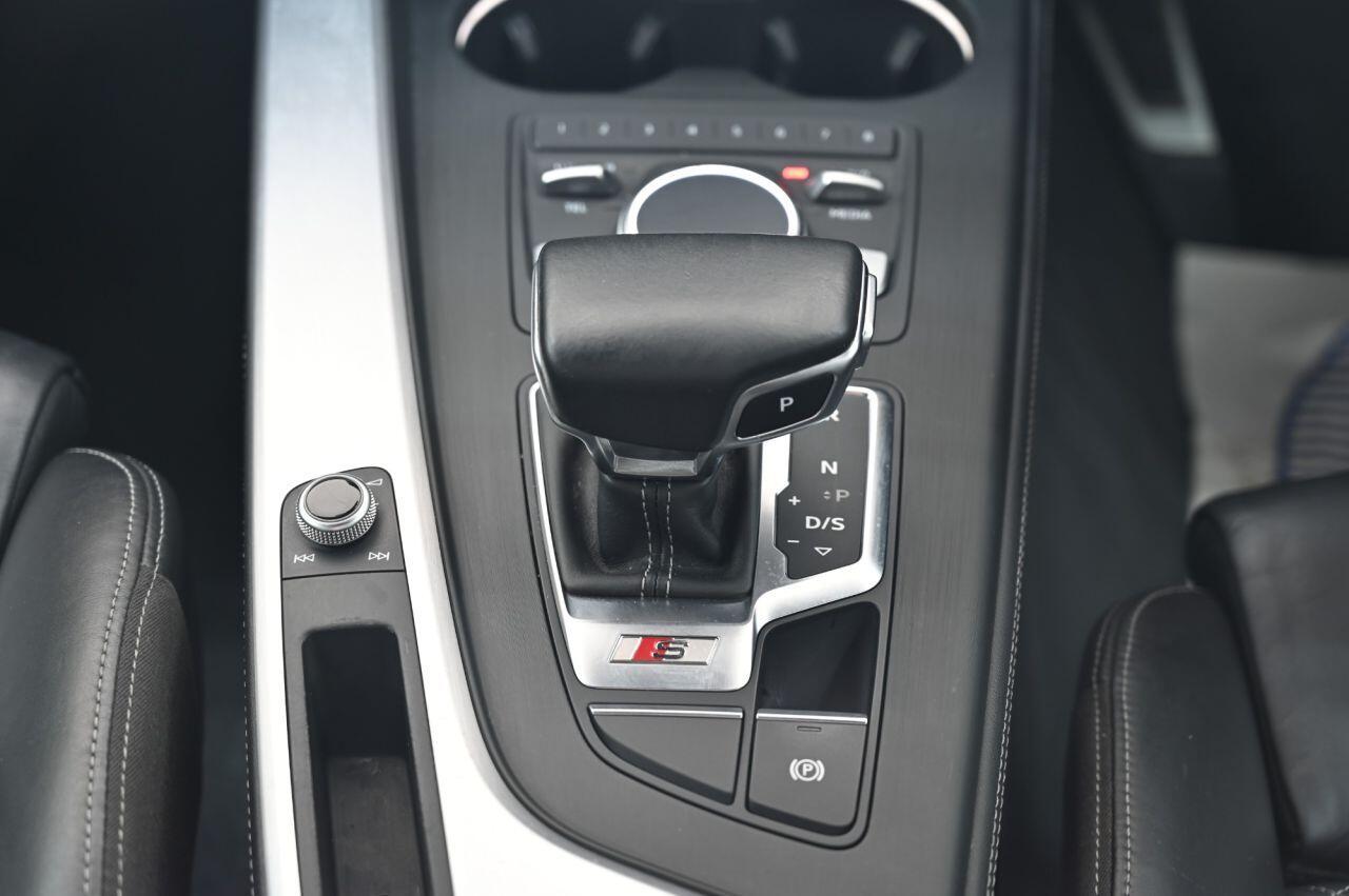 Audi S5 view 36