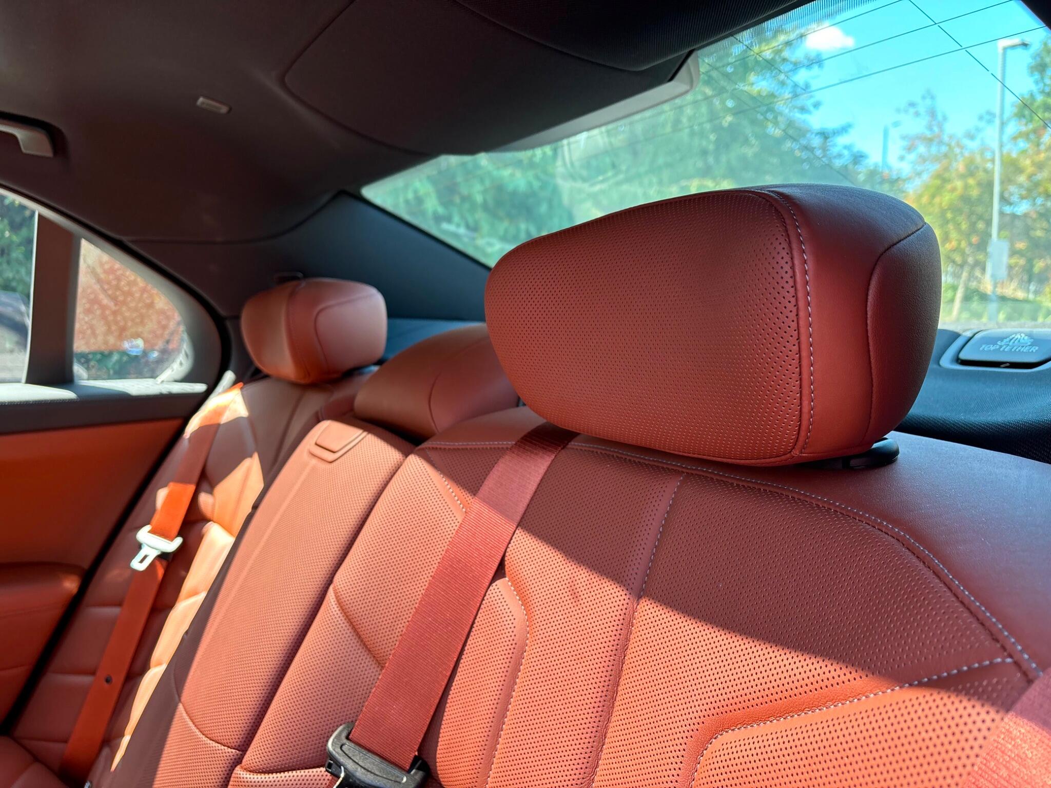BMW I7 view 19