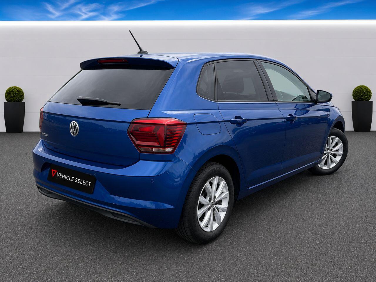 Volkswagen Polo view 9