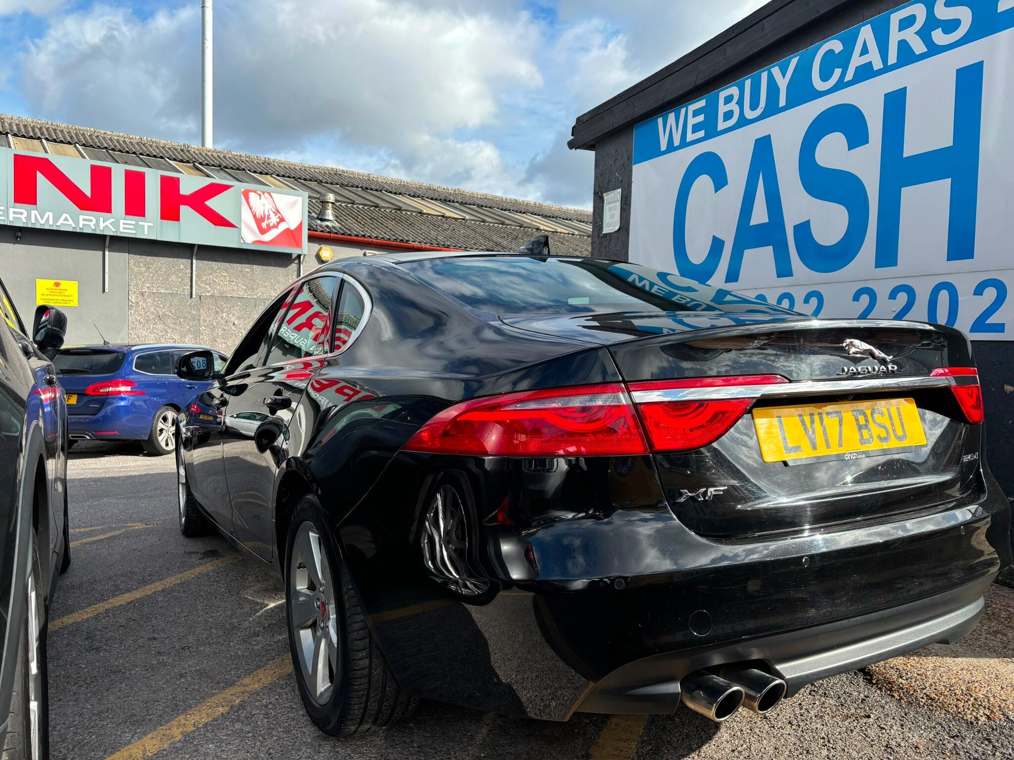 Jaguar XF view 5