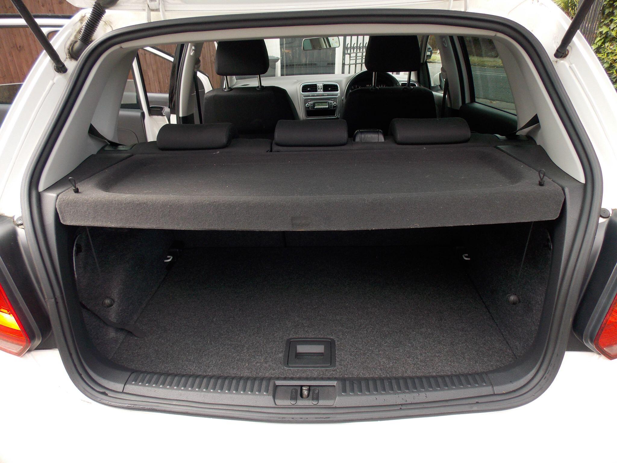 Volkswagen Polo view 17
