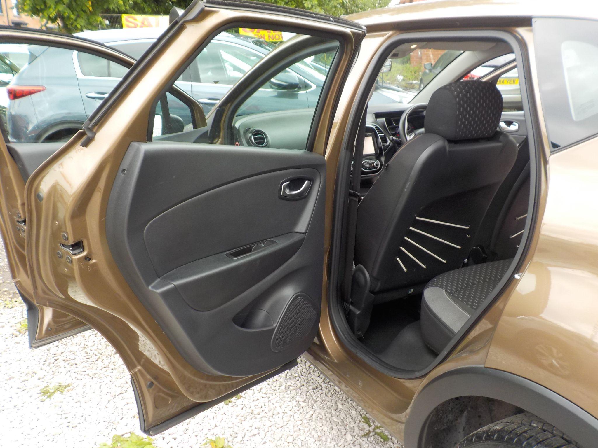 Renault Captur 0.9 TCe ENERGY Dynamique Nav Euro 6 (s/s) 5dr