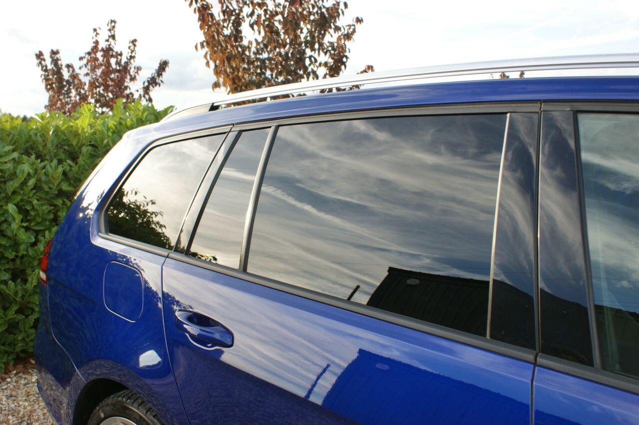 Volkswagen Golf view 11