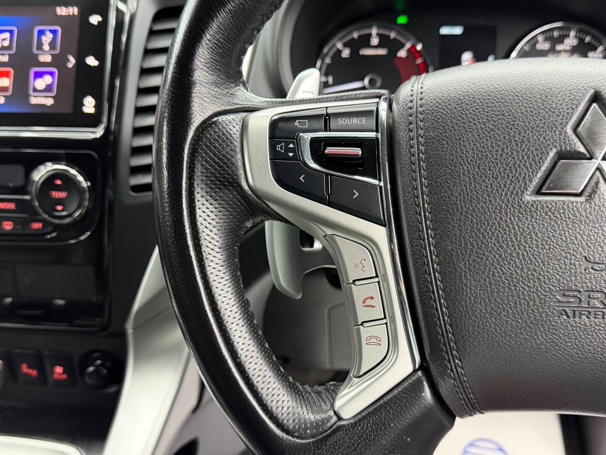 Mitsubishi Shogun Sport view 20