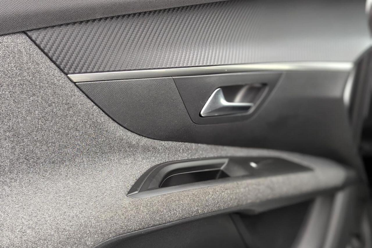 Peugeot 5008 view 35