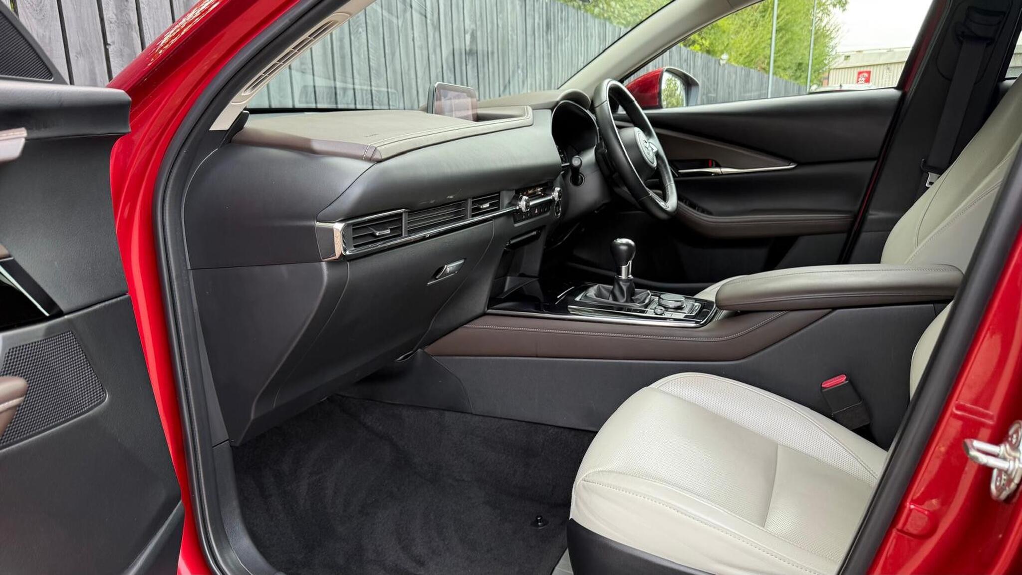 Mazda E-Skyactiv view 24