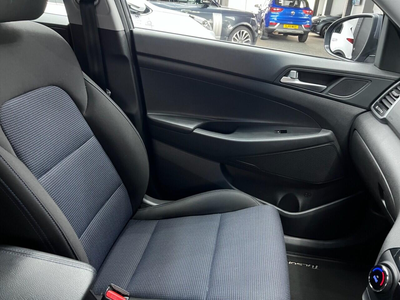 Hyundai Tucson view 34