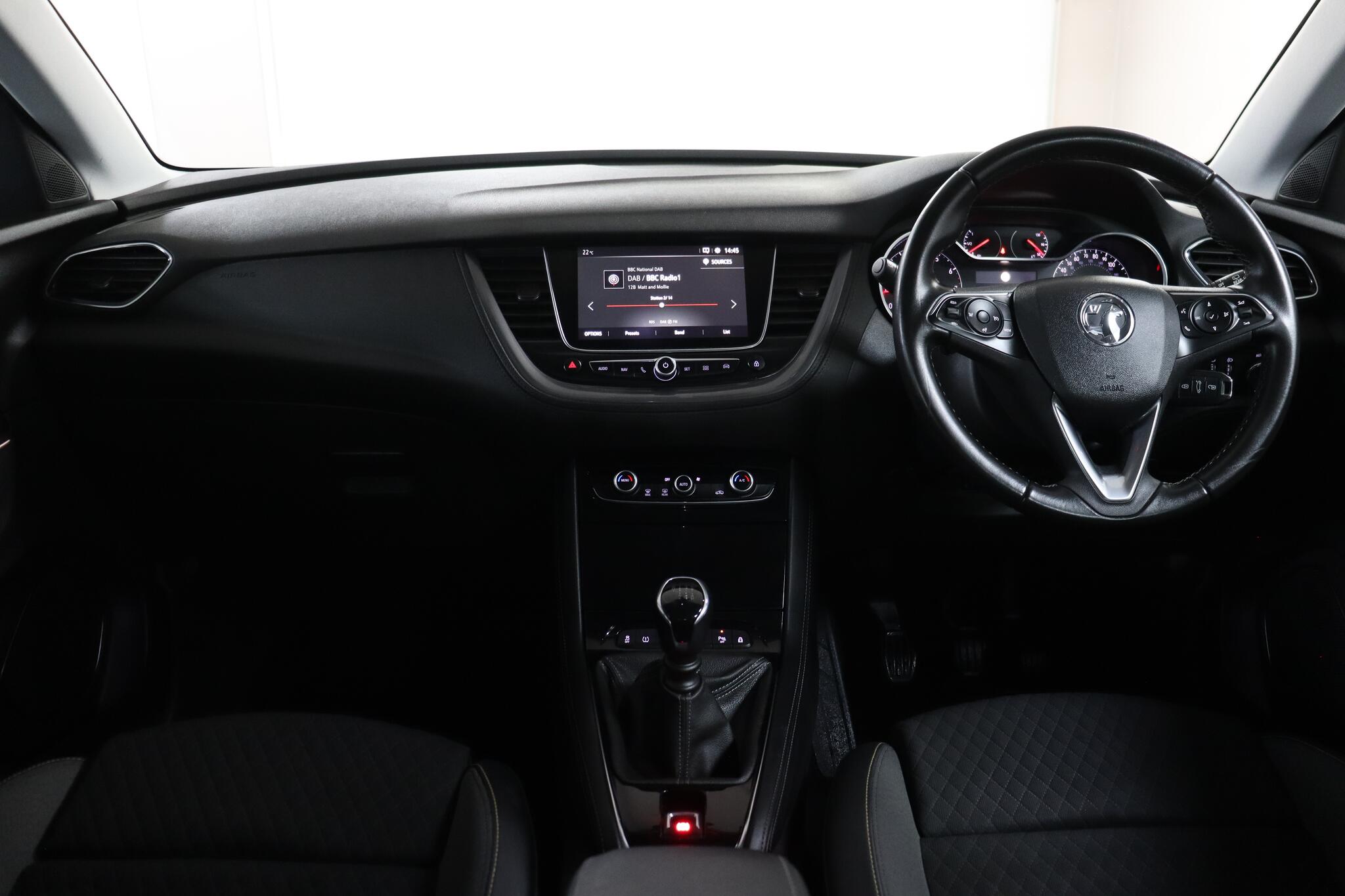 Vauxhall Grandland X view 45