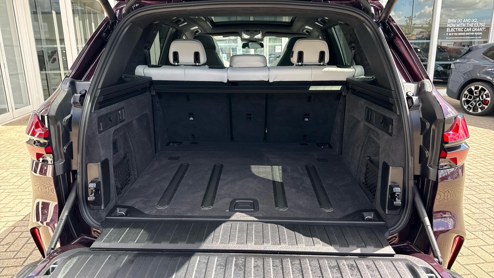 BMW X5 M view 13