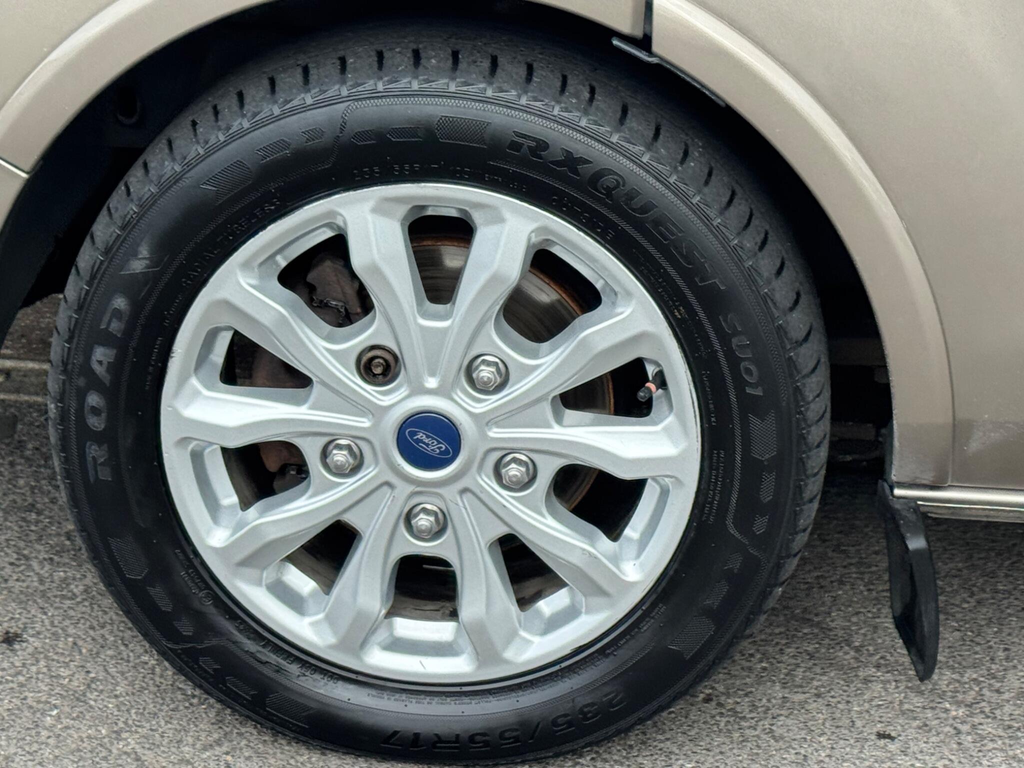 Ford Tourneo Custom view 42