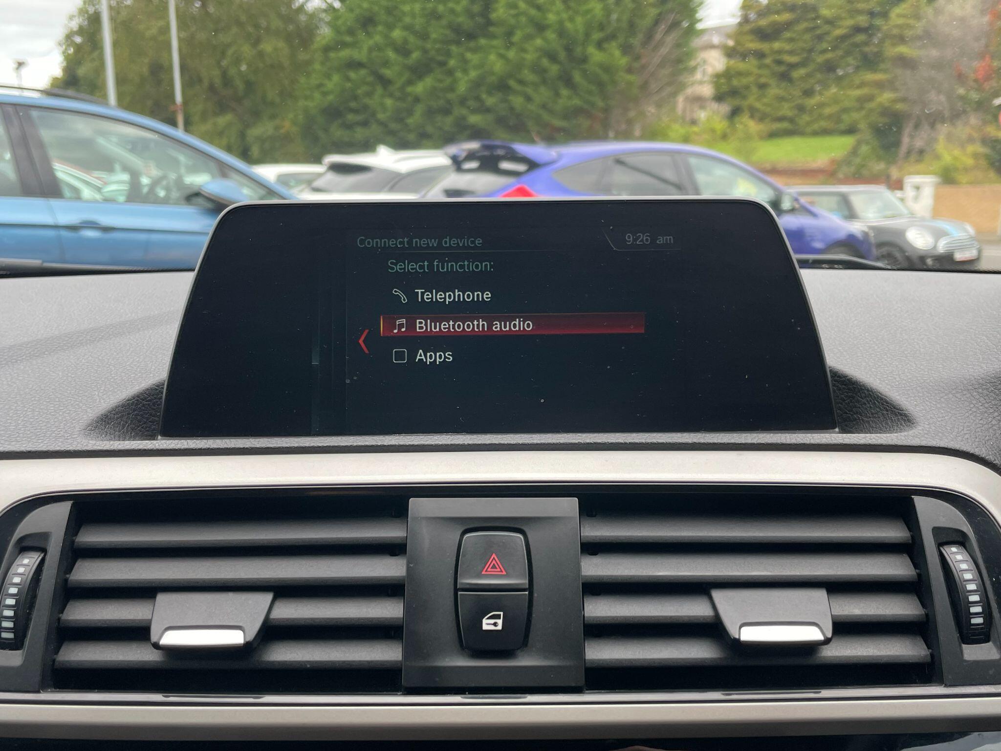 BMW 1 Series view 24