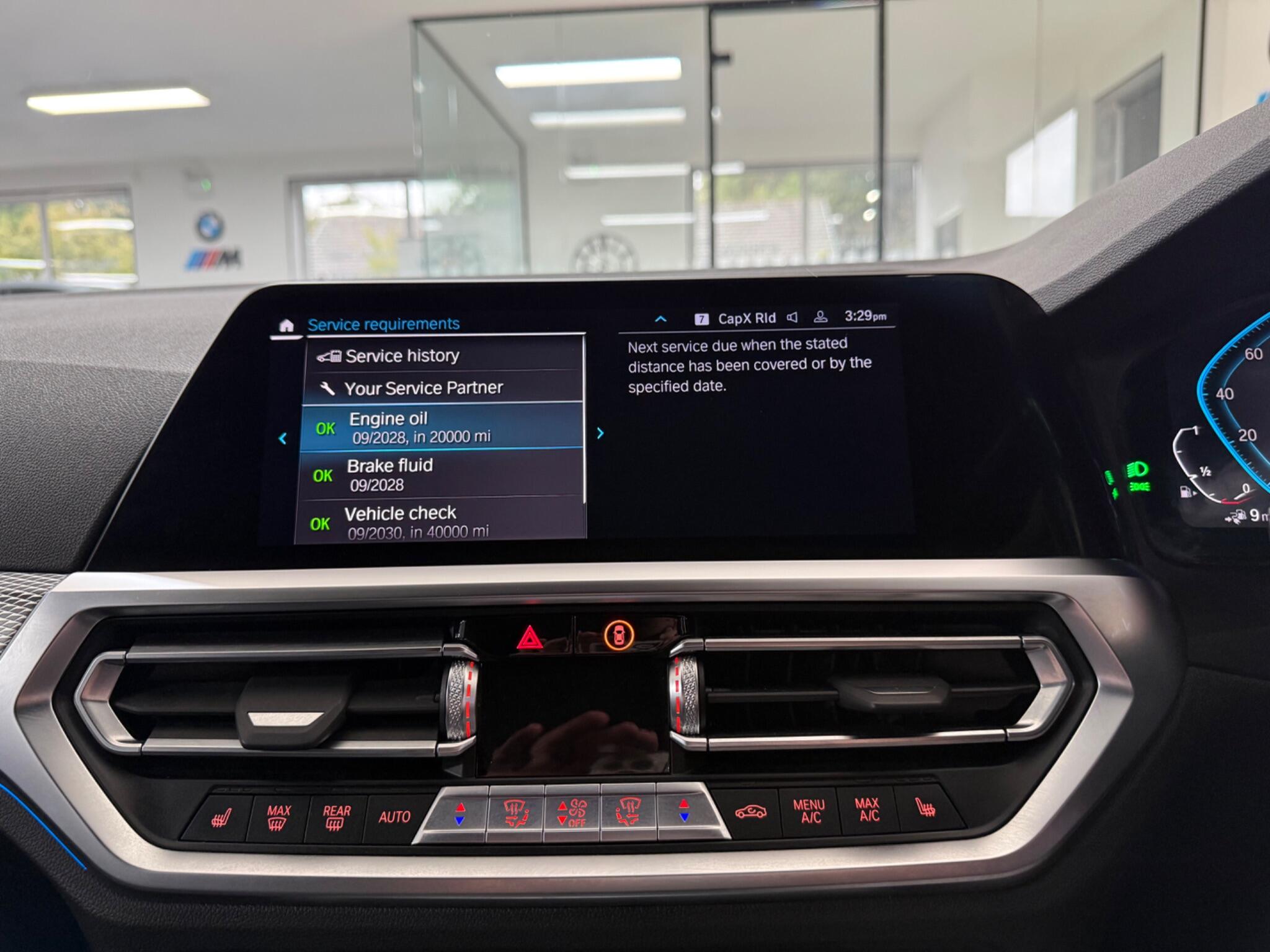 BMW 3 Series view 15