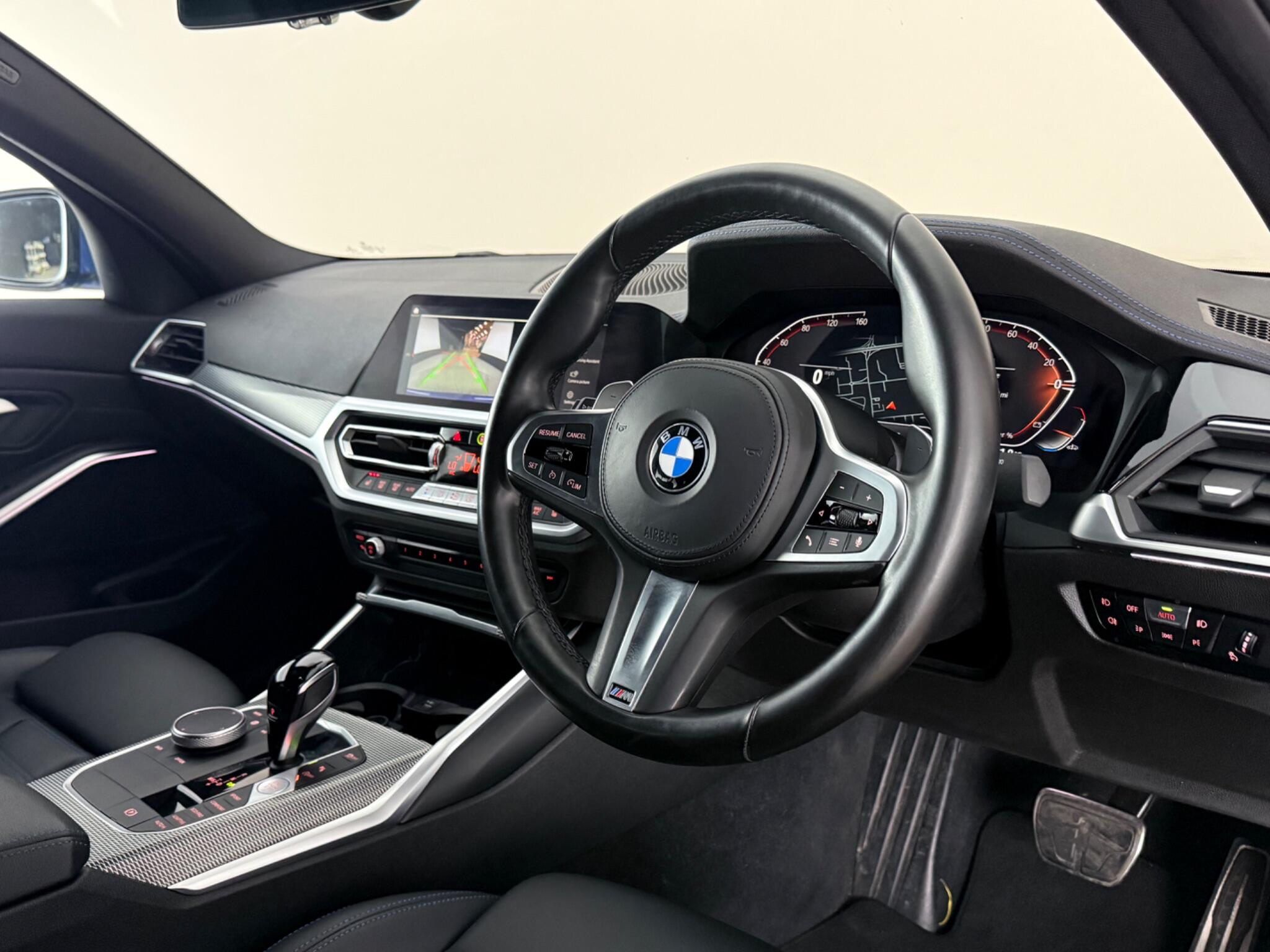 BMW 3 Series view 3
