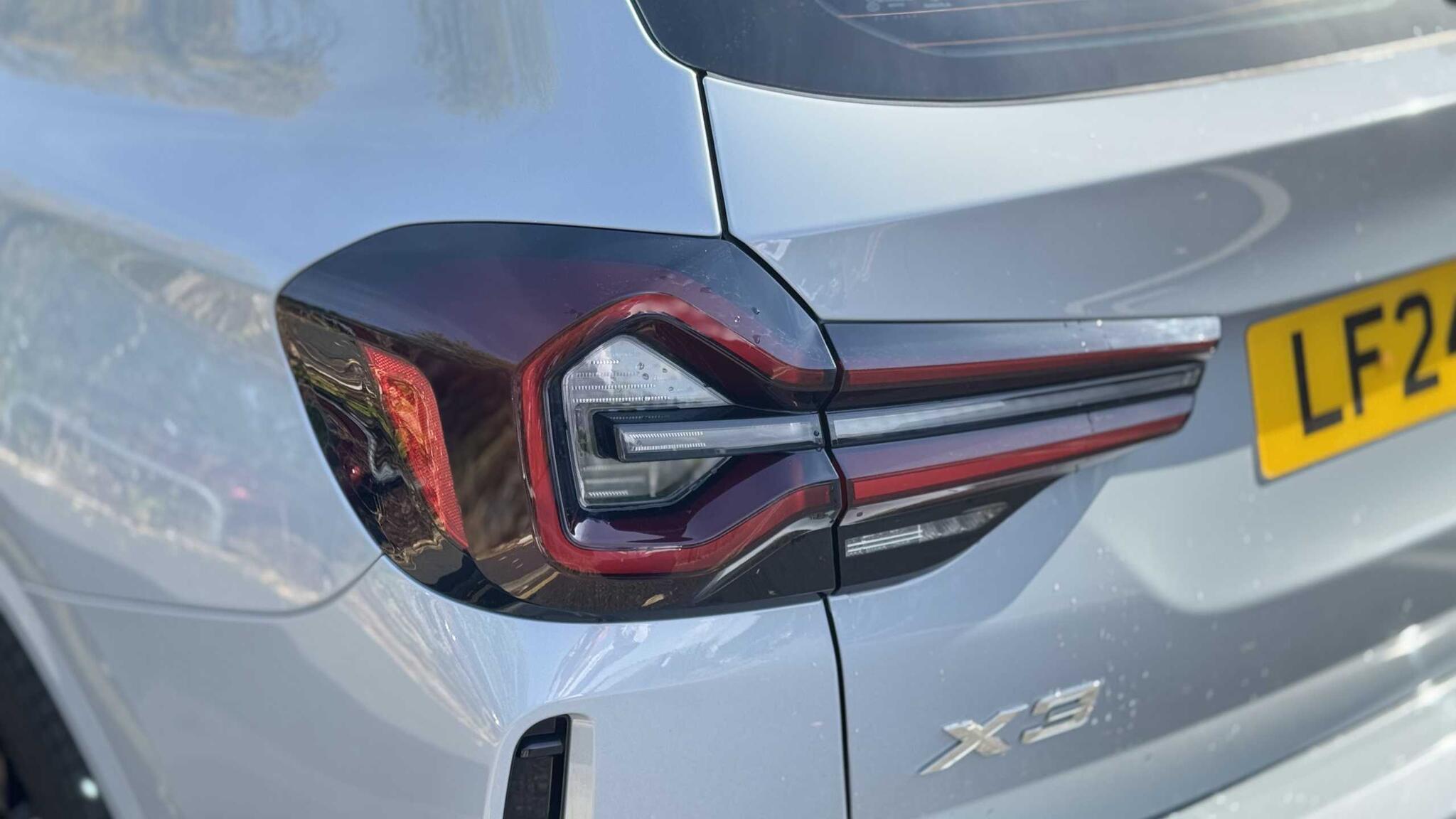 BMW X3 view 45