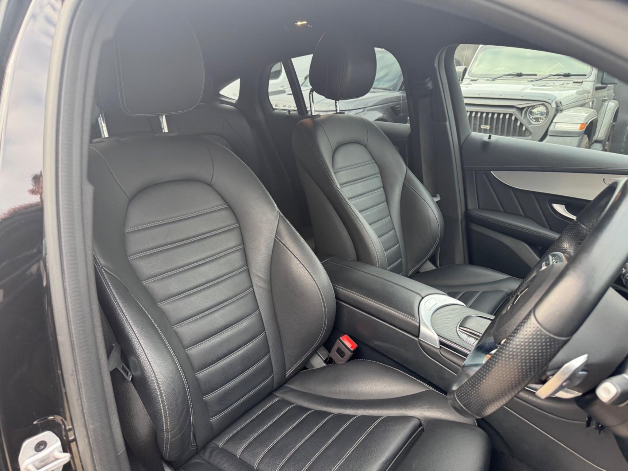 Mercedes-Benz GLC view 14