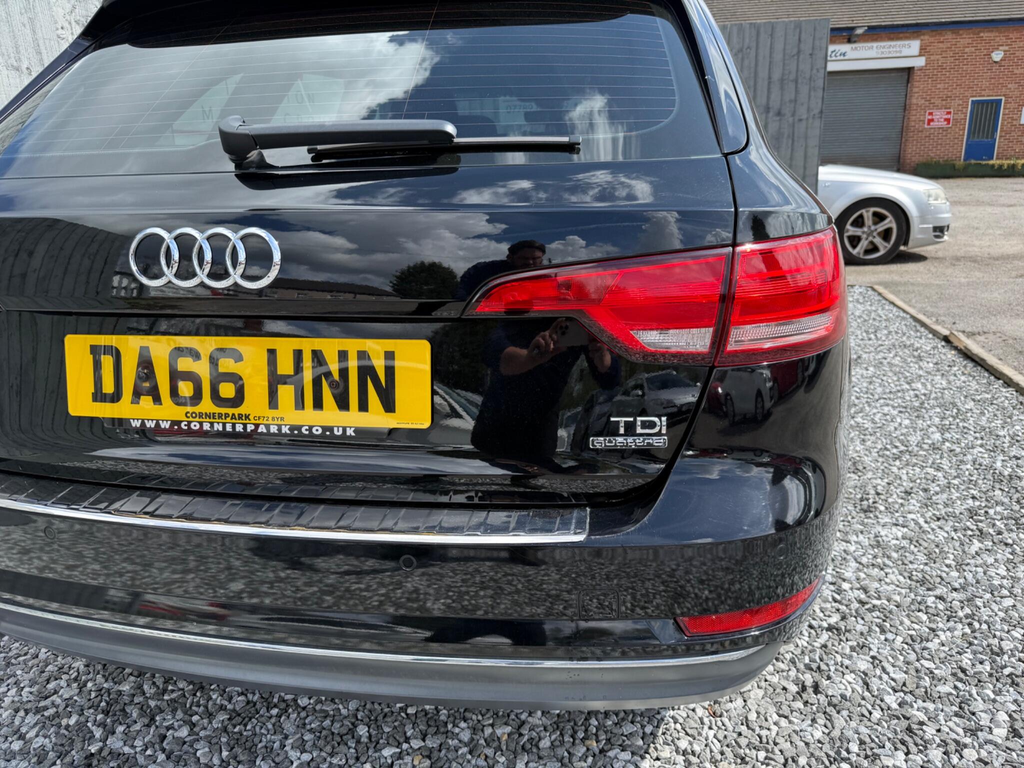 2016 Audi A4 Avant 3.0 TDI V6 Sport S Tronic quattro Euro 6 (s/s) 5dr • 105,600 miles image 13