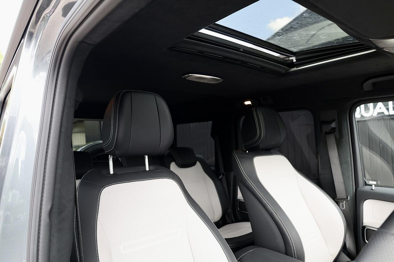 Mercedes-Benz G Class view 14