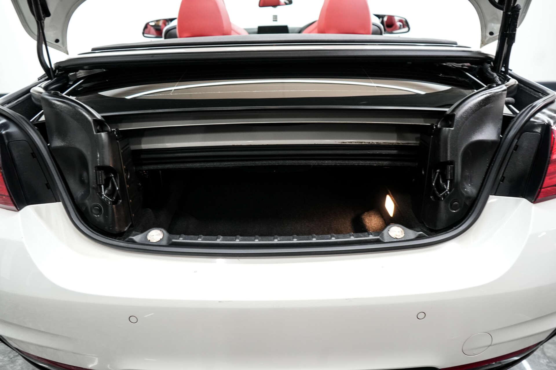 BMW 4 Series view 18