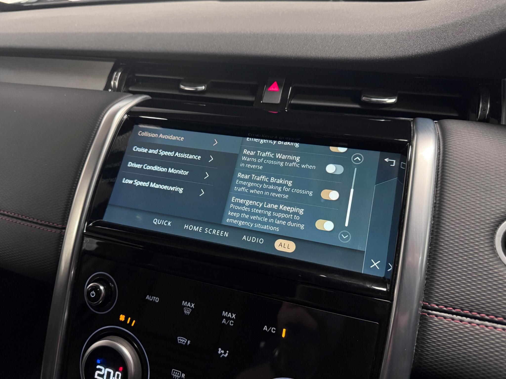 Land Rover Discovery Sport view 55