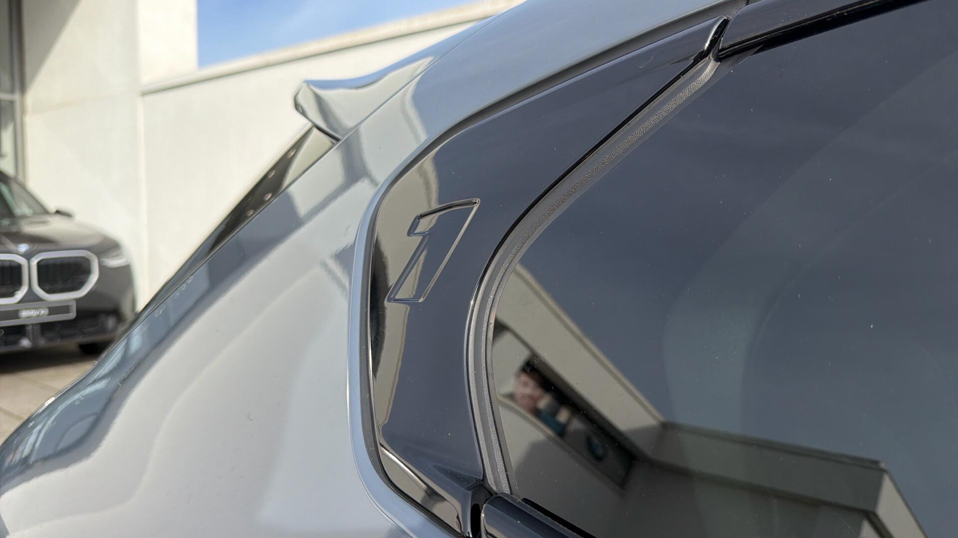 BMW 1 Series view 35