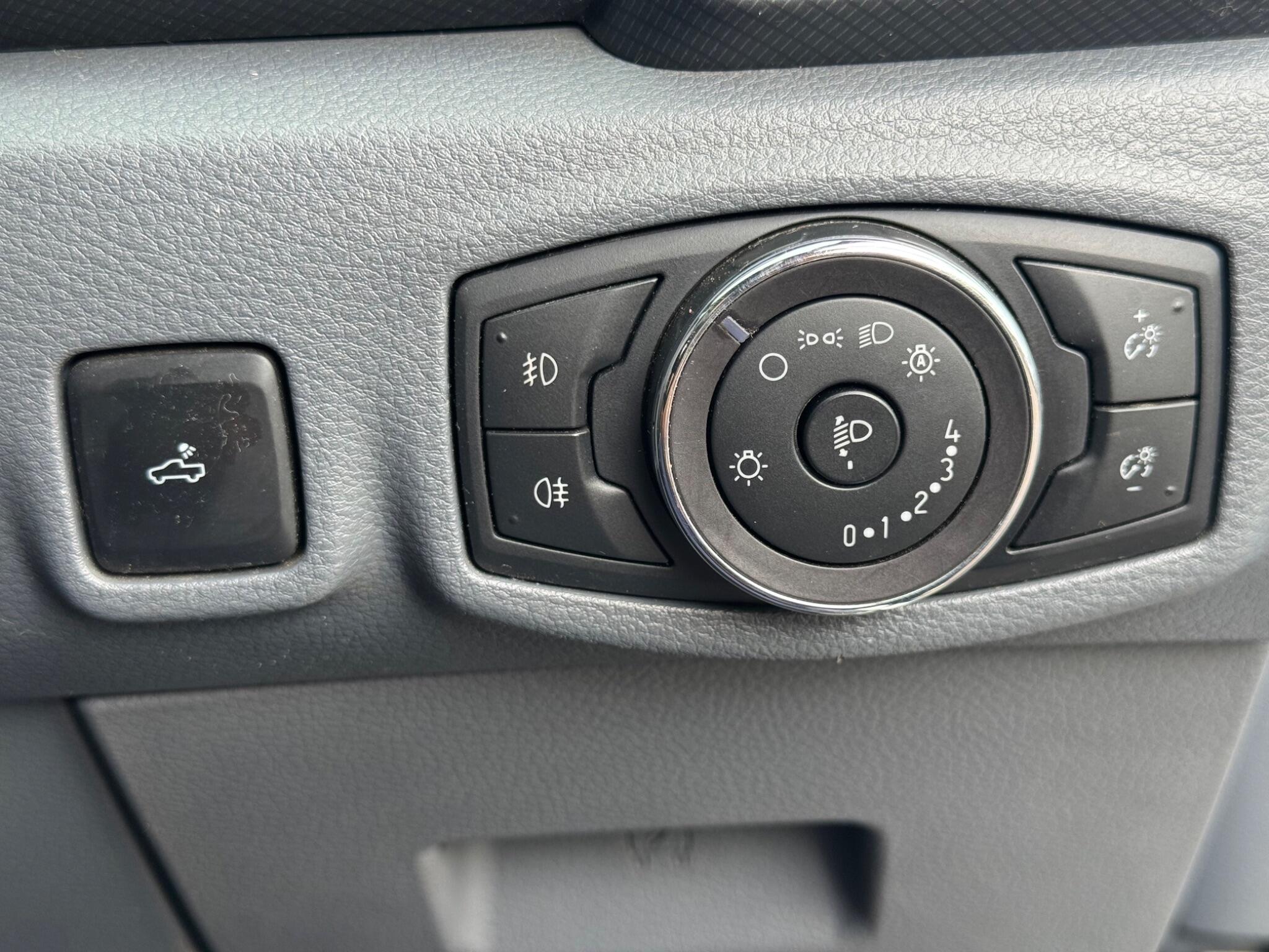 Ford Ranger view 19