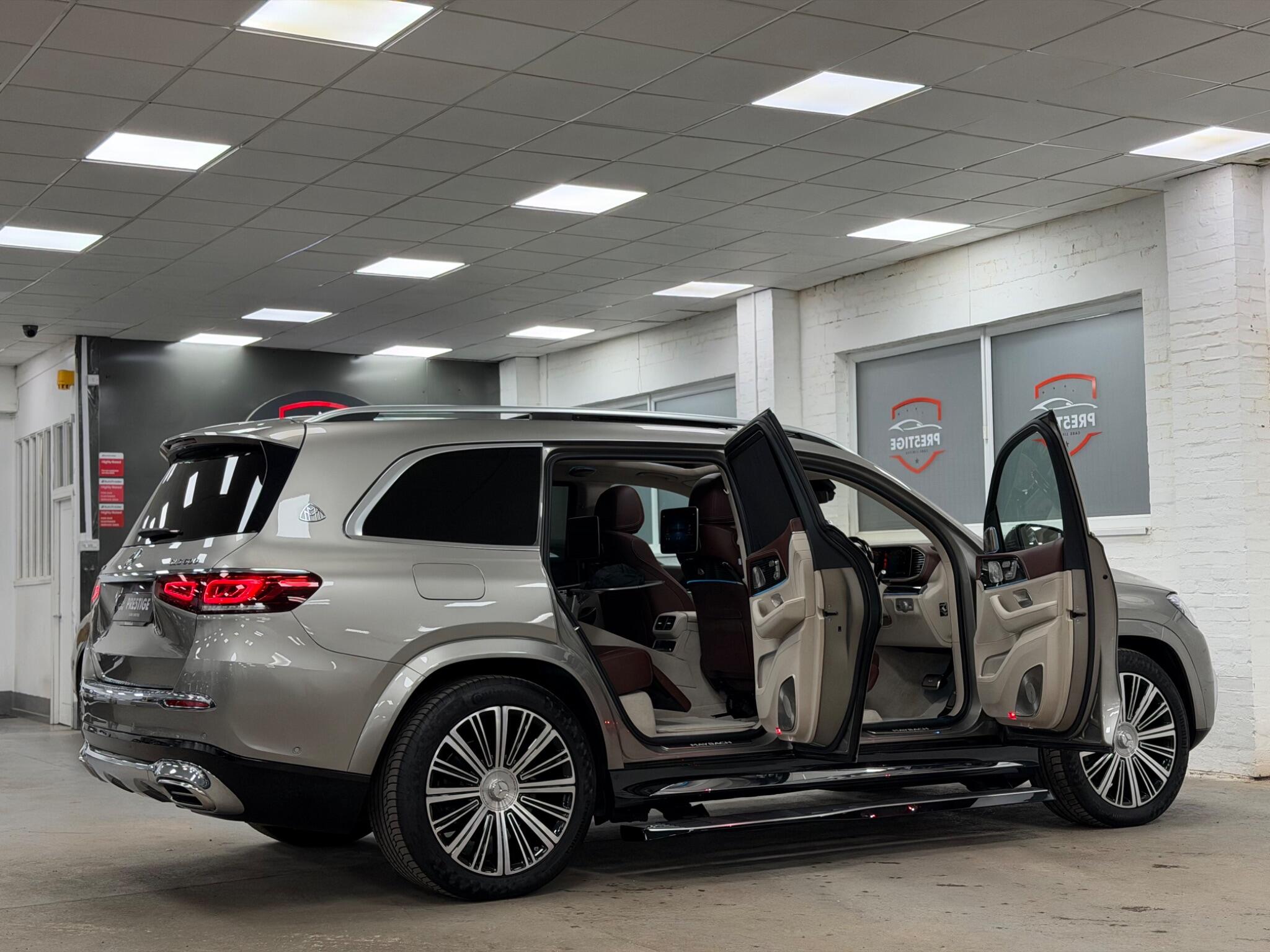Mercedes-Benz GLS view 34
