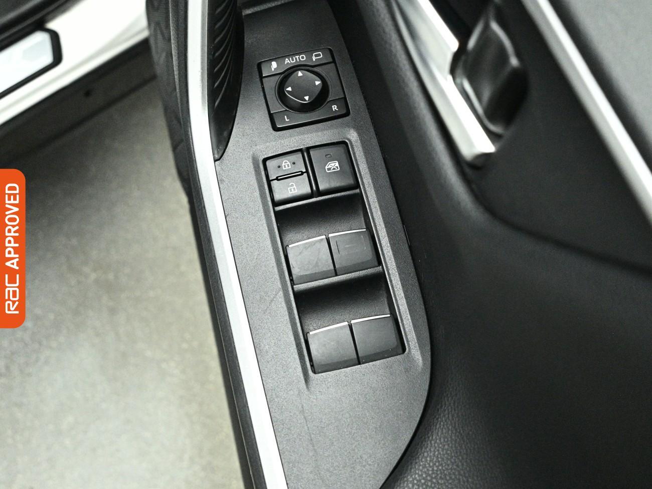 Toyota RAV4 view 22