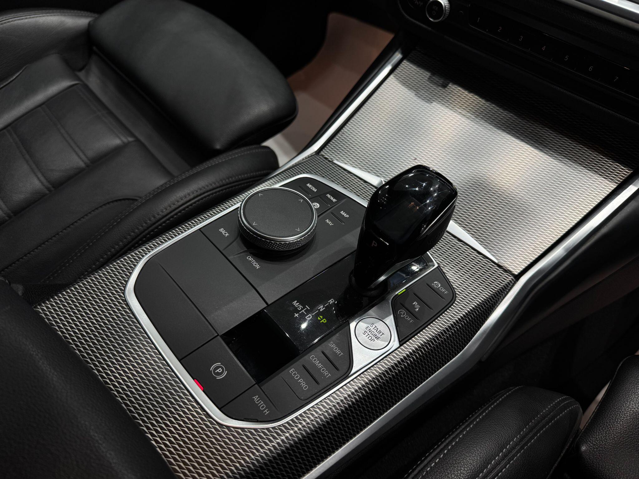 BMW 3 Series view 28