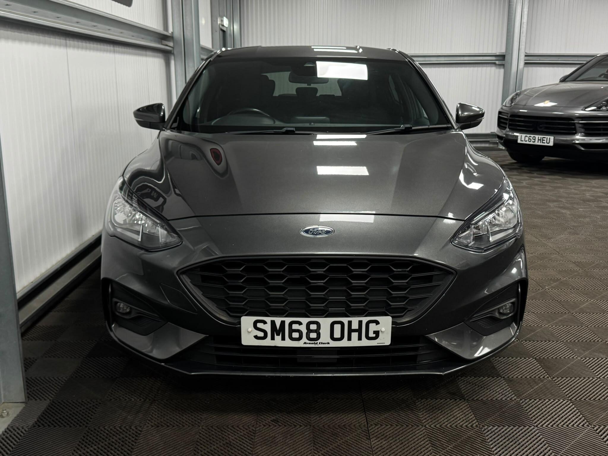 Ford Focus view 4