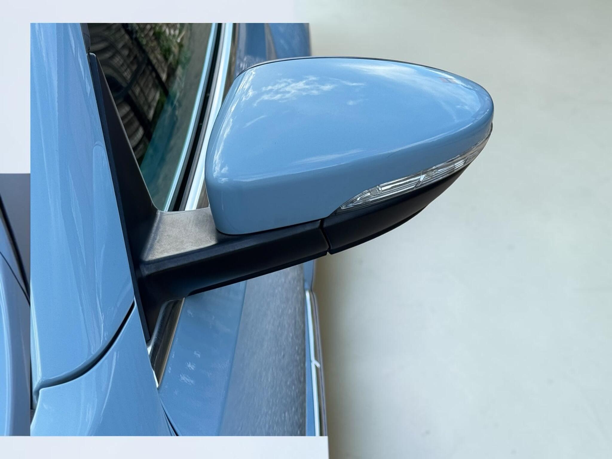 Volkswagen Beetle view 33