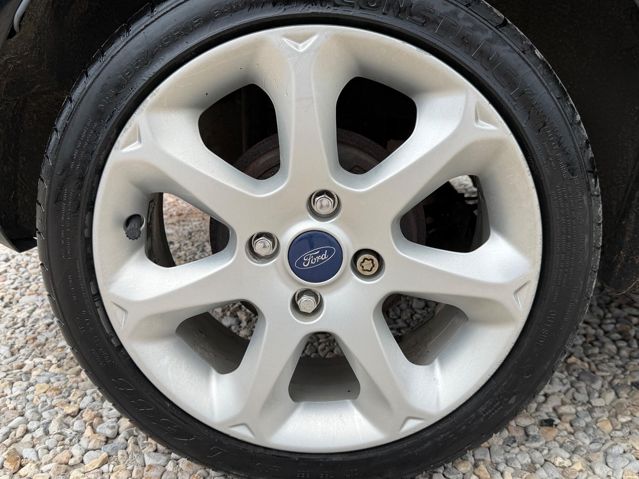 Ford Fiesta view 2