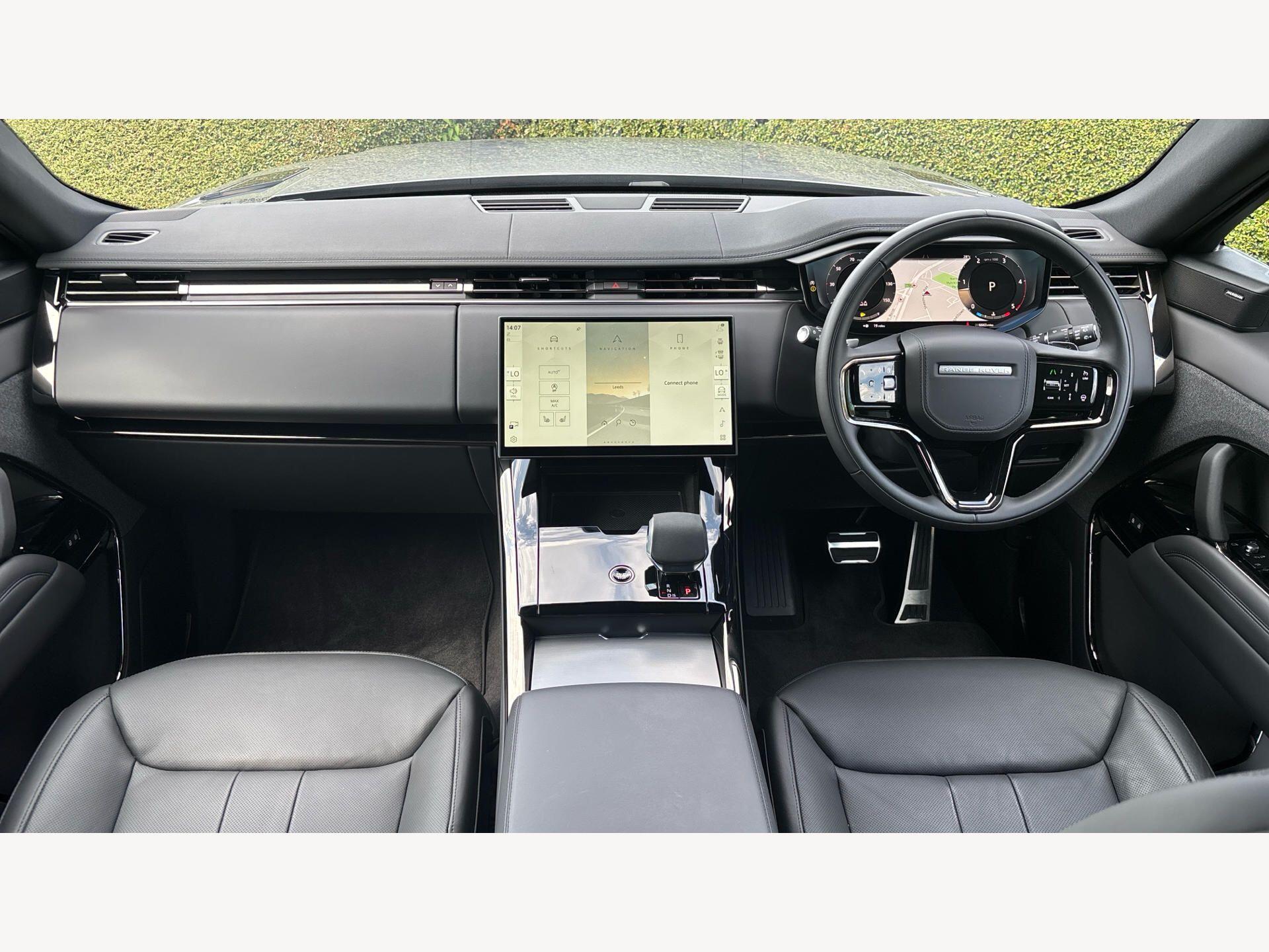 Land Rover Range Rover Sport view 11
