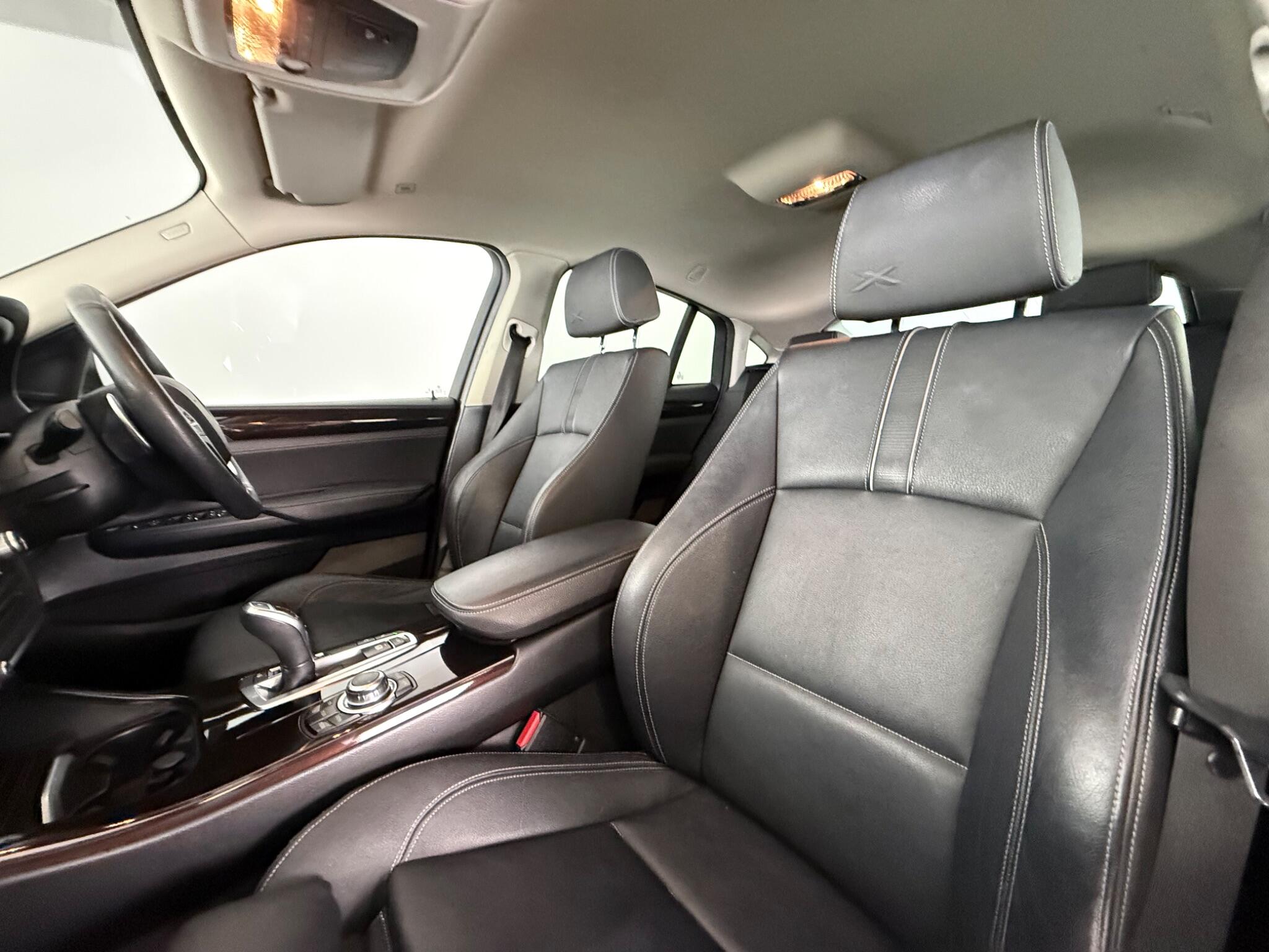 BMW X4 view 30