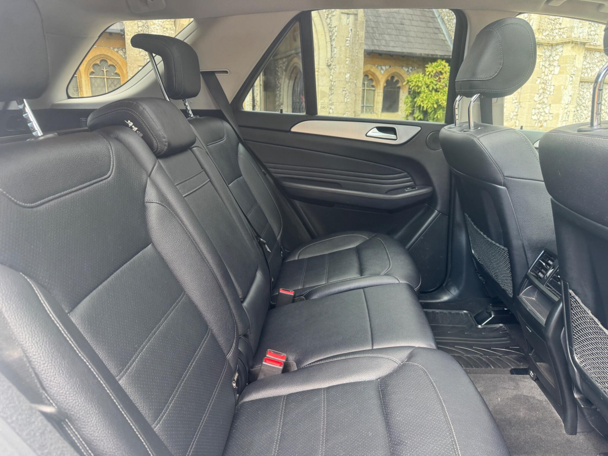 Mercedes-Benz Gle view 28