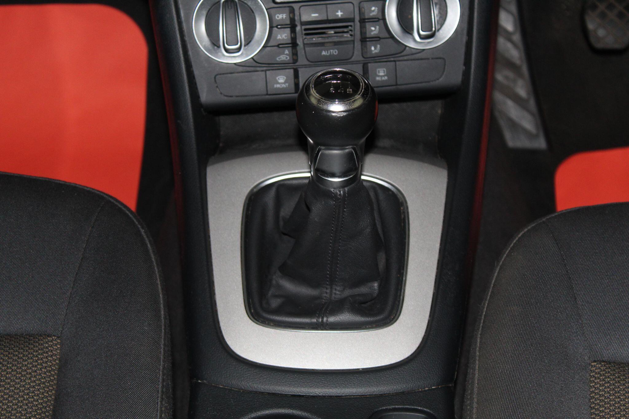 Audi Q3 view 40