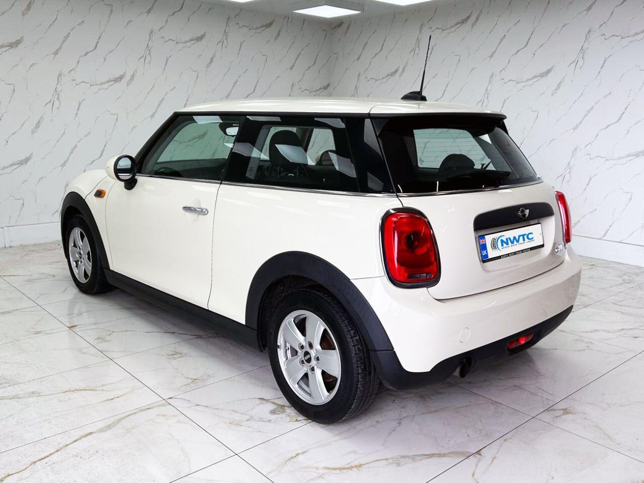 MINI Hatch view 8