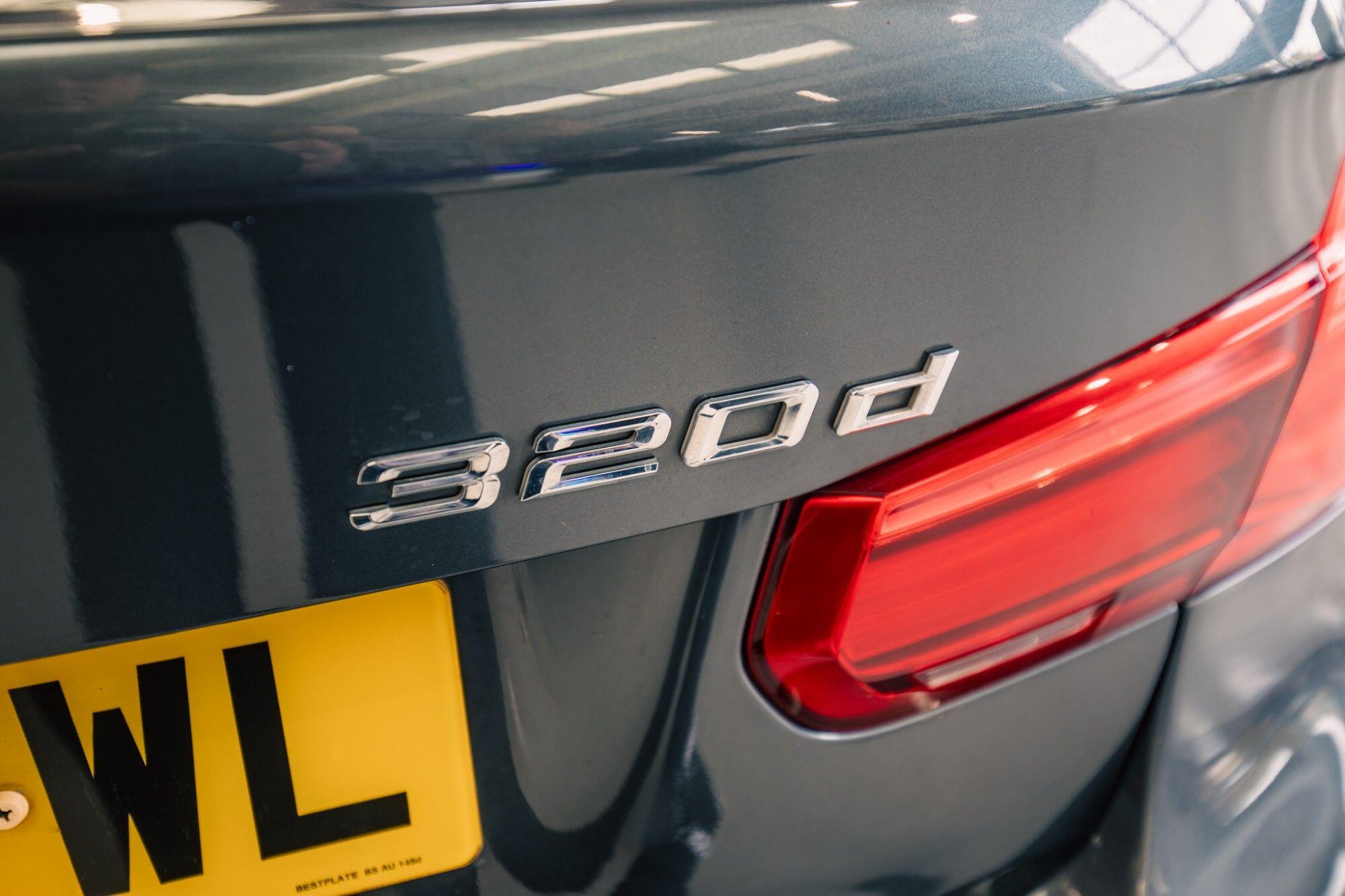 BMW 3 Series view 7